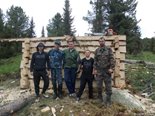 Эта избушка послужит инспекторам Алтайского заповедника в борьбе с браконьерами