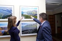 В Парламенте Республики Алтай открылась фотовыставка Алтайского заповедника