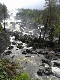 Алтайский заповедник предупреждает: маршрут на водоскат Учар закрыт