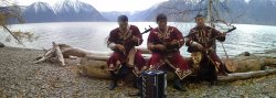 На берегу священного Алтын-Кёля состоялась презентация нового альбома известного ансамбля «АлтайКай»