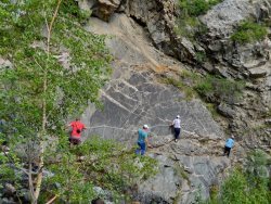 Оборудован новый участок тропы к водоскату Учар