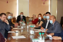 Алтайский заповедник принял участие в круглом столе «Проблемы инвазивных видов растений в Республике Алтай»