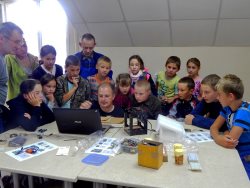 Дни инженерной грамотности в заповедной школе  или Зелёные Роботы на берегах Алтын-Кёля