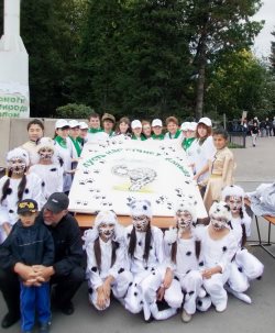 На Алтае сшита самая большая экологическая сумка