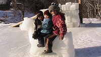 Построили ледяной городок 