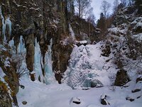 Телецкое озеро на границе зимы и весны