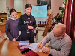 В Национальной библиотеке Республики Алтай прошла презентация книги Олега Митрофанова