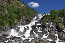 Внимание!  Алтайский заповедник предупреждает: маршрут на «Водоскат Учар» закрыт!