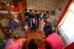 ЦЕНТР ДОПОЛНИТЕЛЬНОГО ВРЕМЯПРЕПРОВОЖДЕНИЯ ДЛЯ ДОШКОЛЬНИКОВ «СЧАСТЛИВОЕ ДЕТСТВО», С ДНЕМ РОЖДЕНИЯ!