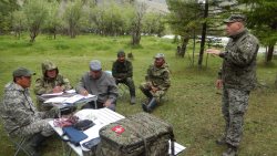 Семинары, волонтеры и ружьё. Итоги работы оперативной группы Алтайского заповедника за июль 2018 года